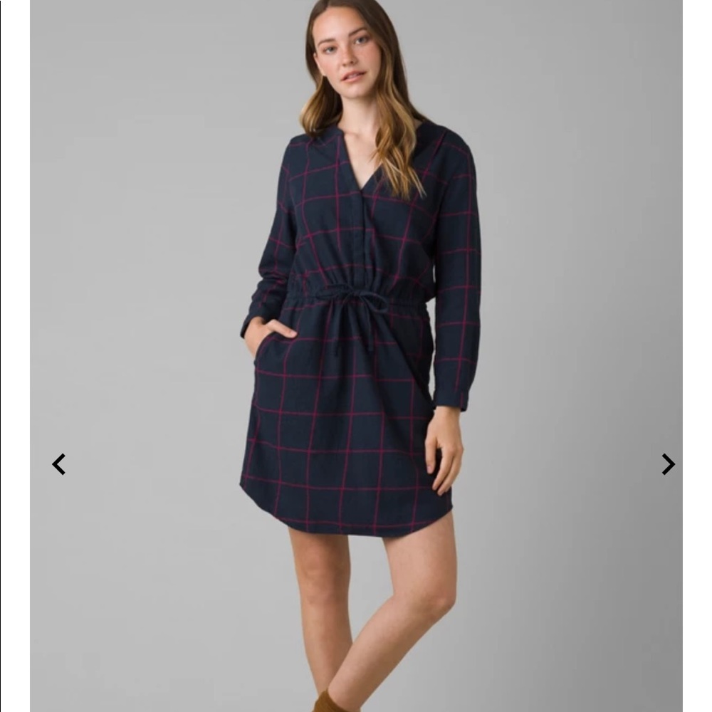 prAna Loop to Pines Flannel Dress // Navy and Berry // Size: Small